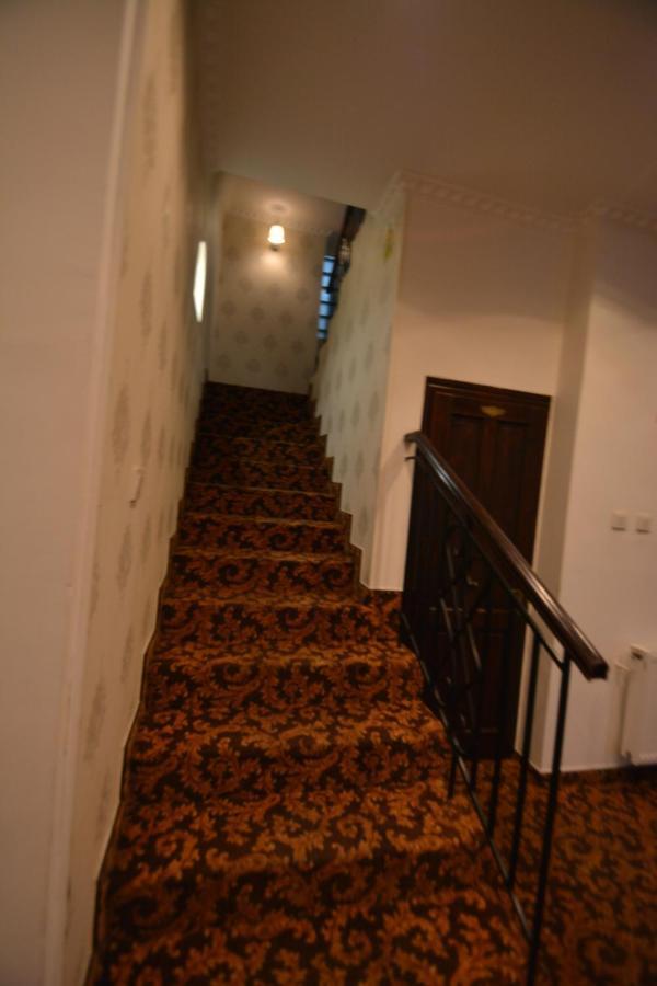 Gala - Guesthouse ออราแด ภายนอก รูปภาพ