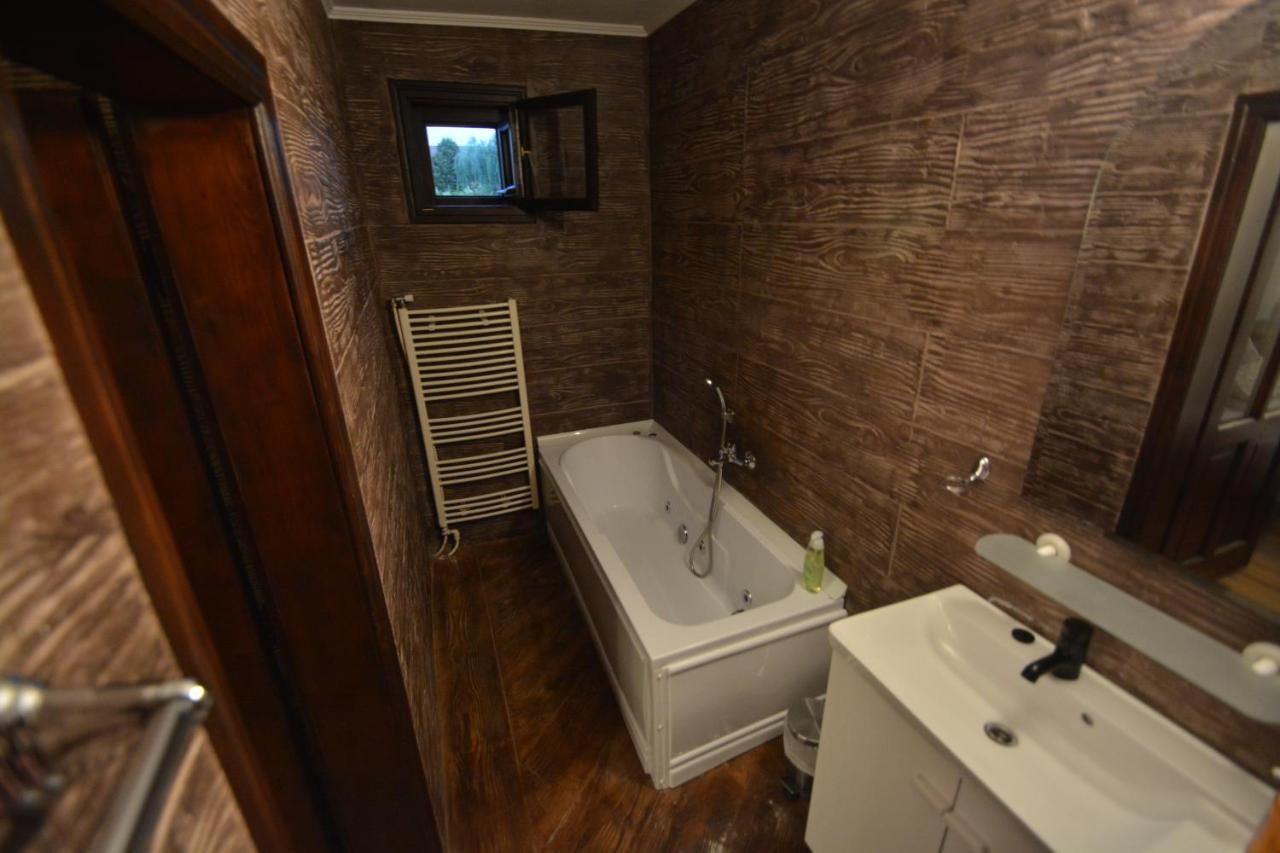 Gala - Guesthouse ออราแด ภายนอก รูปภาพ