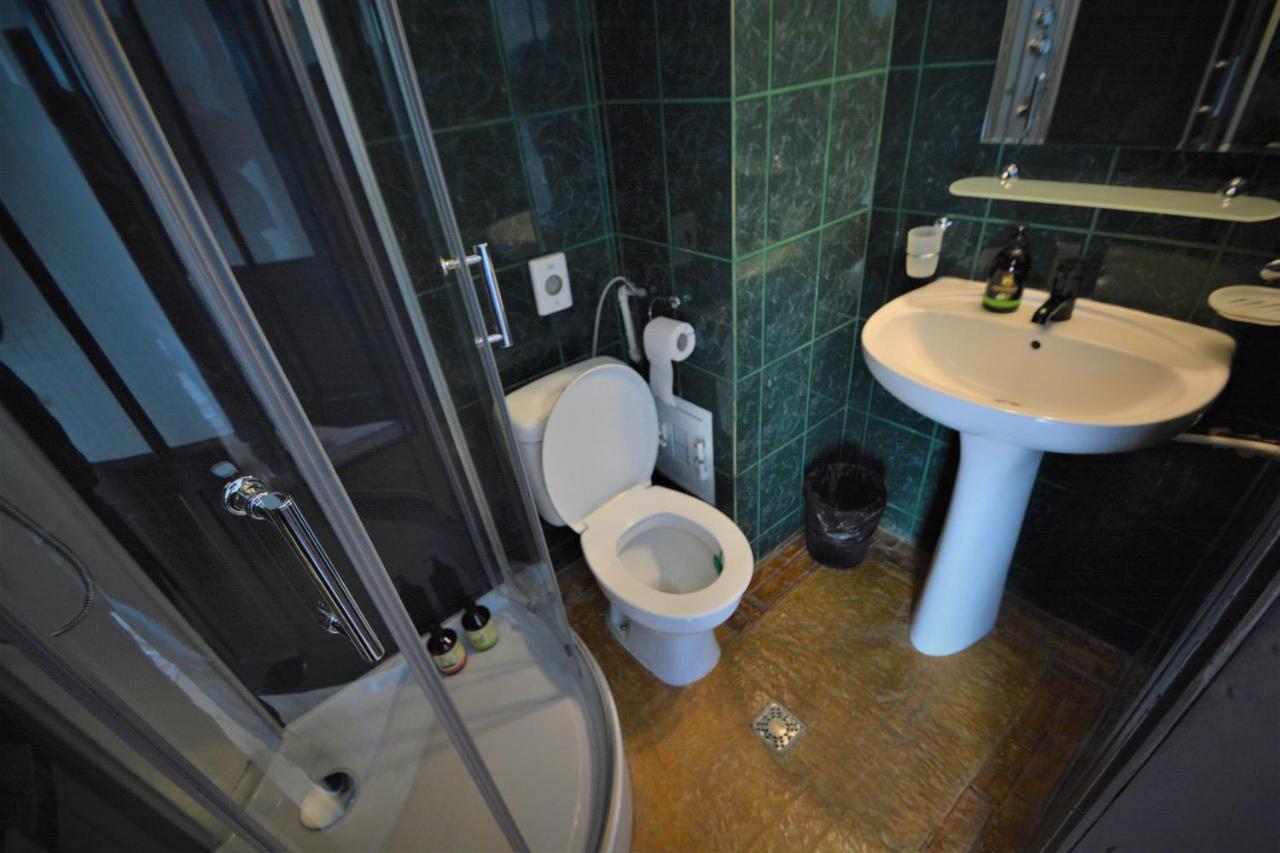 Gala - Guesthouse ออราแด ภายนอก รูปภาพ